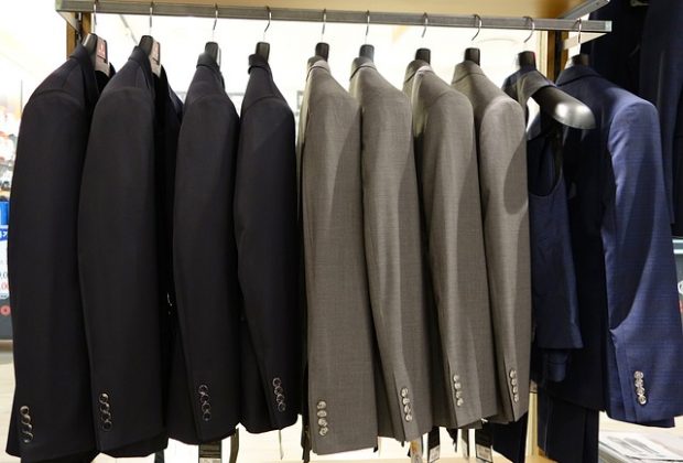 Torba na garnitur – ochrona i profesjonalny wygląd